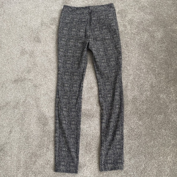 ✨Herringbone Pull-On Slim City Pants, Size Small - Picture 6 of 8